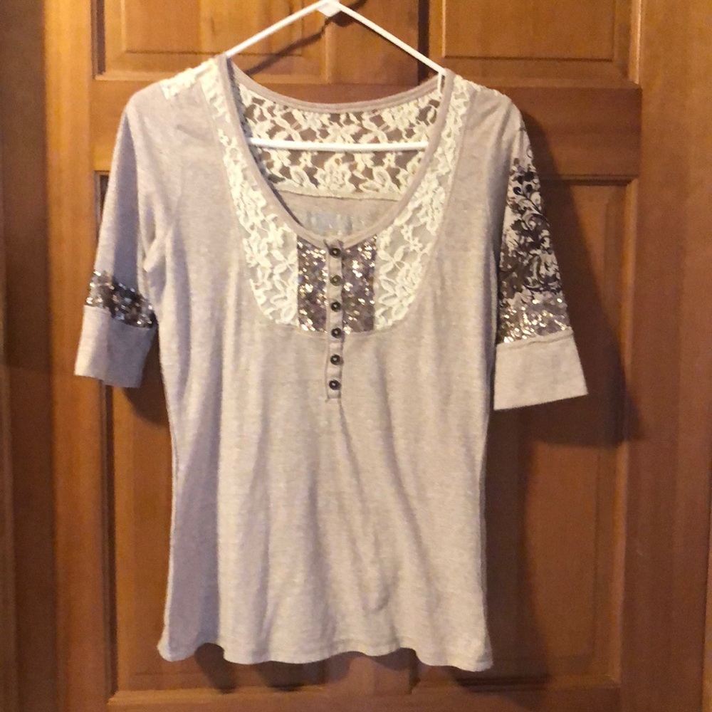 Maurices shirt
